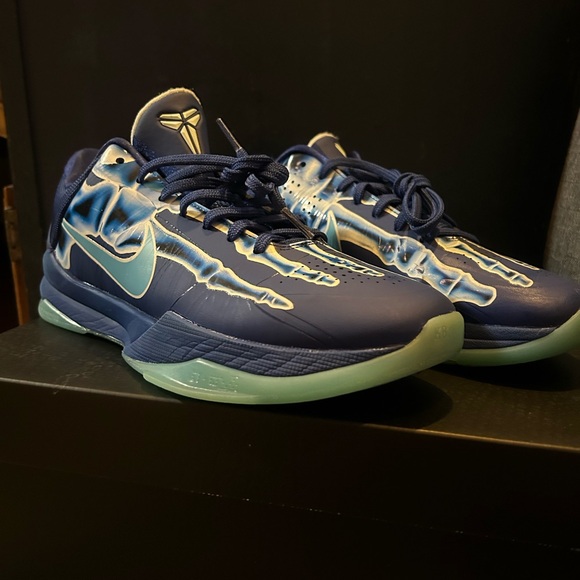 Kobe V Protro Sneakers main image 7